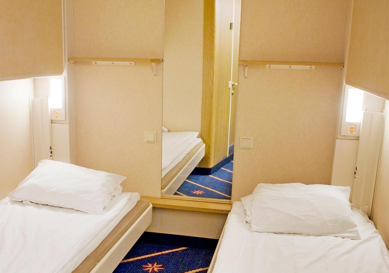 Hotel Viking Line Ferry Viking Cinderella - One-Way Journey From Helsinki To Stockholm Chambre photo