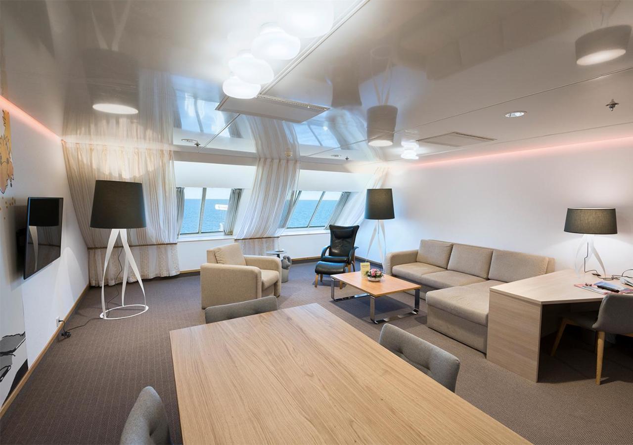Hotel Viking Line Ferry Viking Cinderella - One-Way Journey From Helsinki To Stockholm Chambre photo