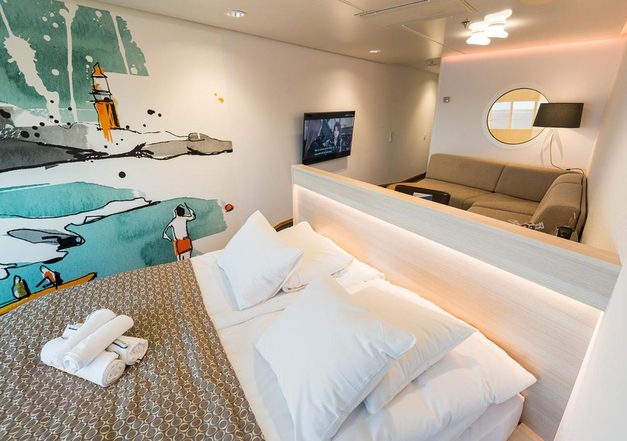 Hotel Viking Line Ferry Viking Cinderella - One-Way Journey From Helsinki To Stockholm Chambre photo